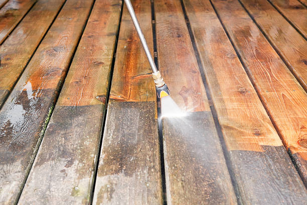 Best Garage Pressure Washing  in Westwood, CA